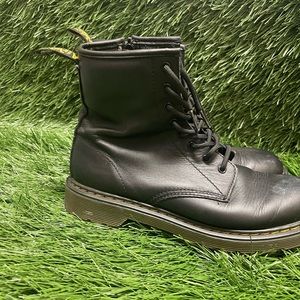 YOUTH 1460 SOFTY T LEATHER LACE UP BOOTS